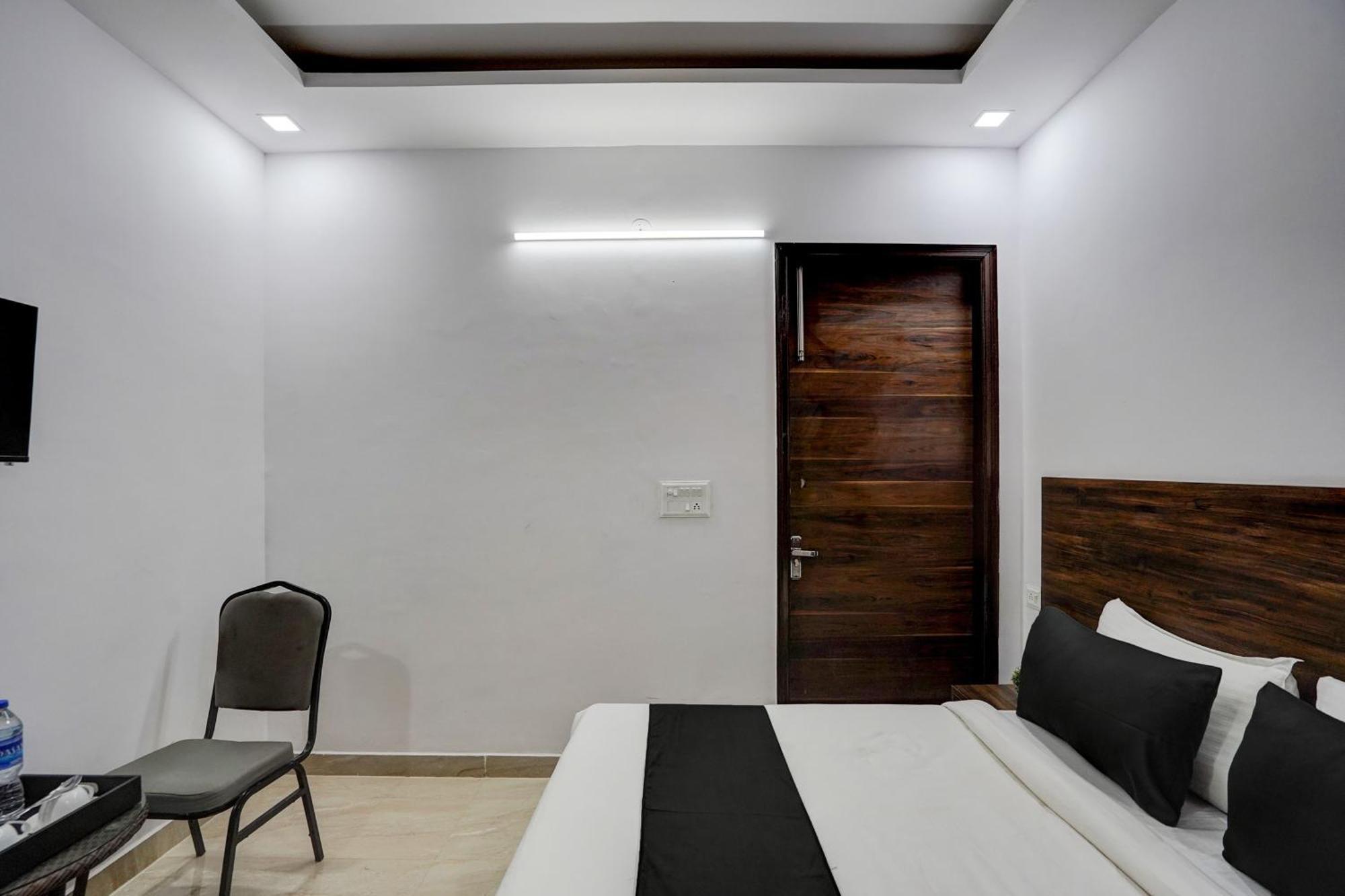 Townhouse Cloud Bay Gurgaon Exterior foto