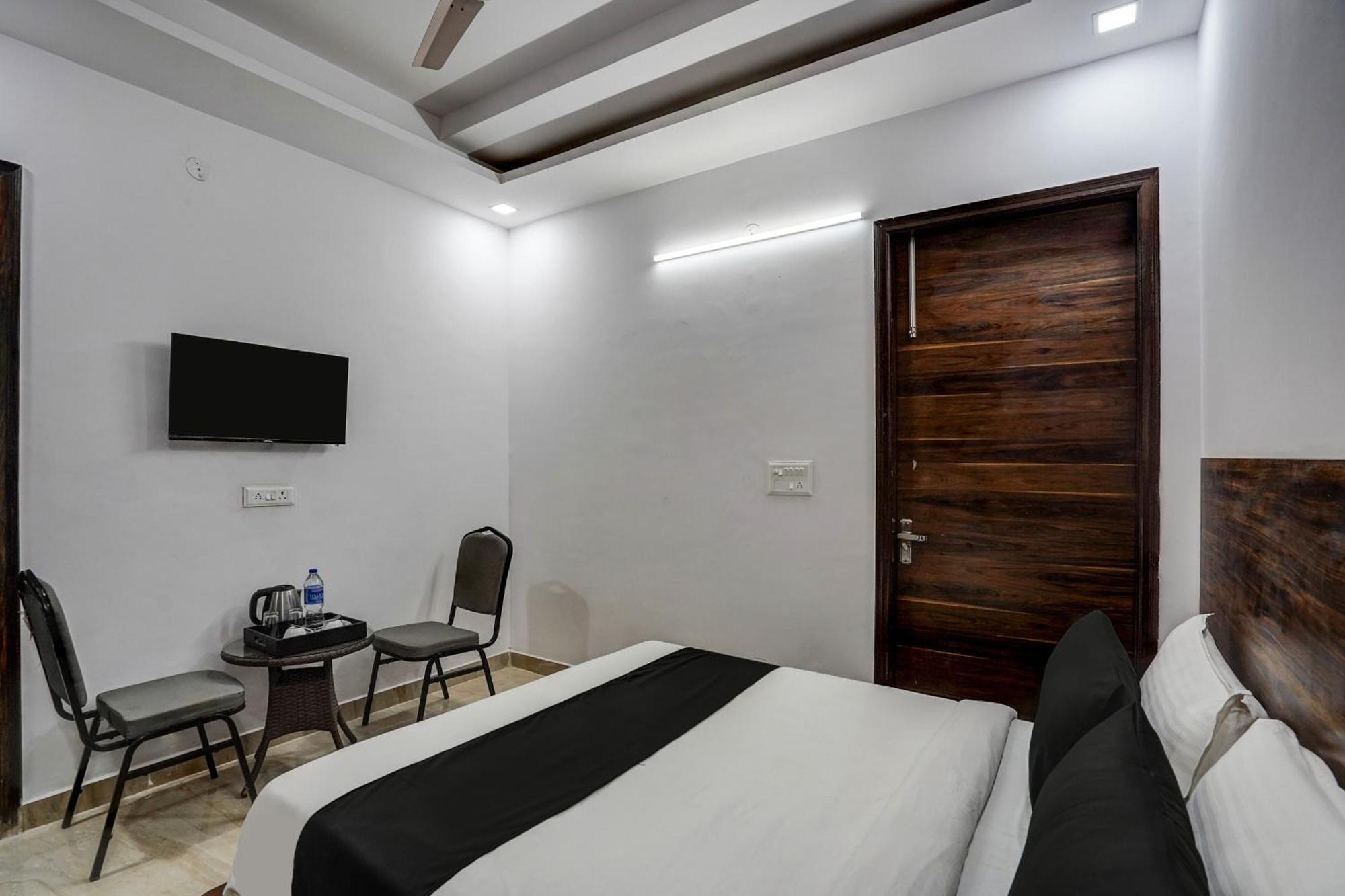 Townhouse Cloud Bay Gurgaon Exterior foto